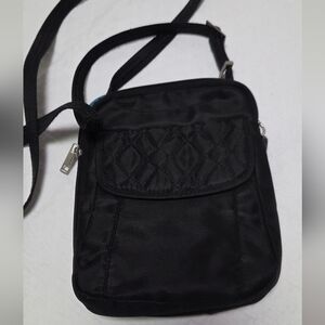 Travelon Quilted Black Crossbody Bag